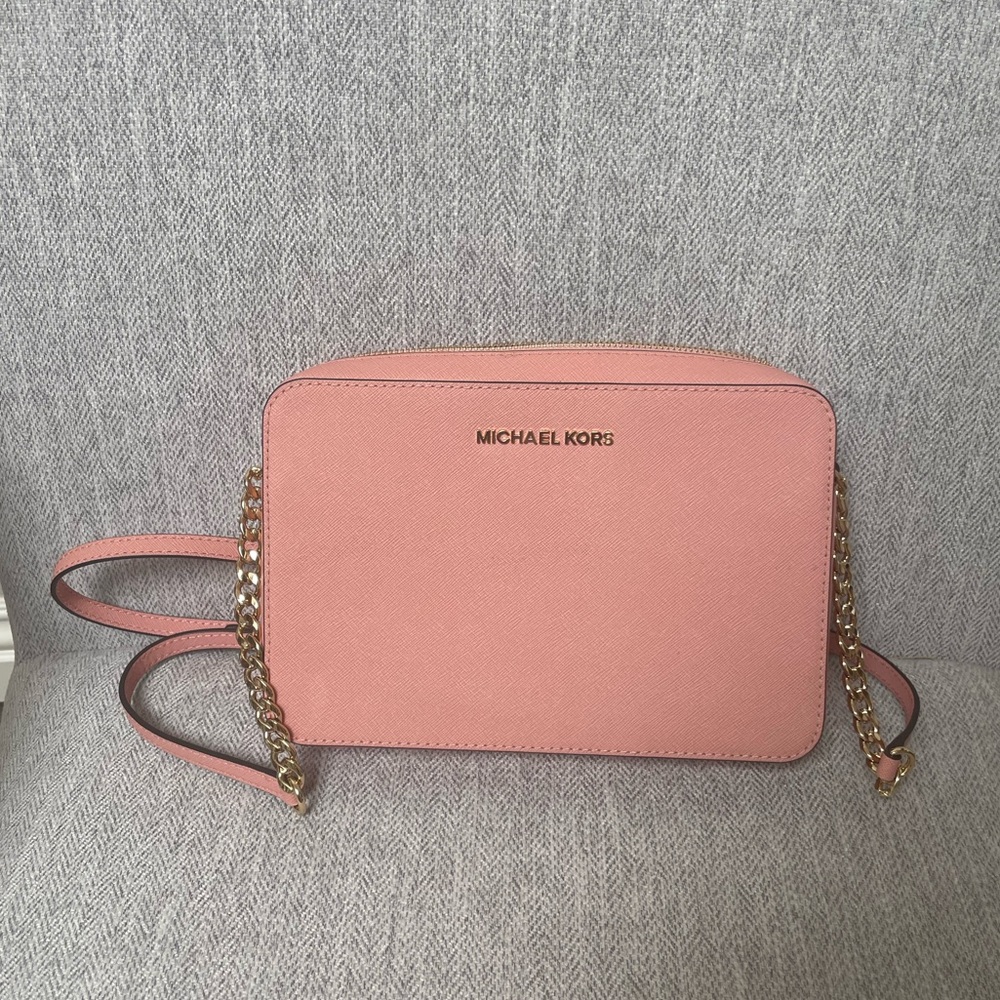 Michael Kors Jet Set Crossbody Purse. $168